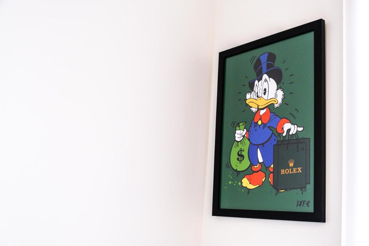 Luxury 2 Bed House City Centre ✘ Bbq & Garden ☆ Family Friendly→ Swingball & Outdoor Furniture - Free Parking → With 50 Inch Smart Tv, Free Netflix & Wifi ✘ Comfy Seating Area - By Maevela 버밍엄 외부 사진